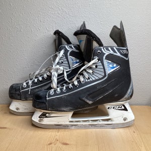 Senior CCM Vector 06 Hockey Skates Regular Width 10 (Used)