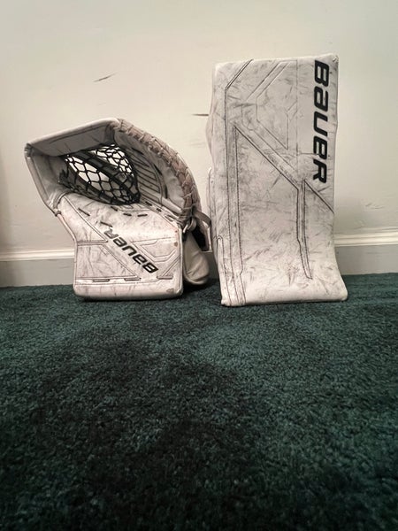 Bauer M5pro blocker and catcher: intermediate