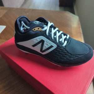 Black Men's Size M 7.5 (W 8.5) Adult New Balance Low Top Metal (New)