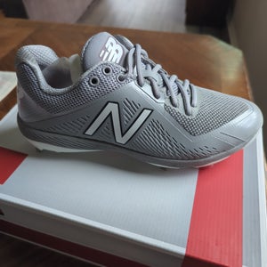 Gray Men's Size M 12.5 (W 13.5) Adult New Balance Low Top Metal (New)
