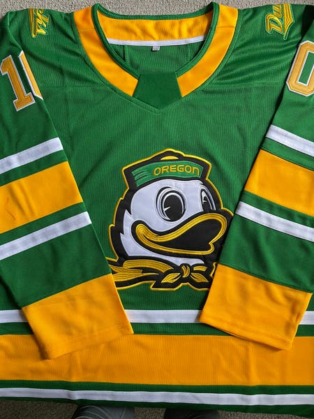 Oregon Ducks Hockey Jersey Nix #10 Men's large SidelineSwap