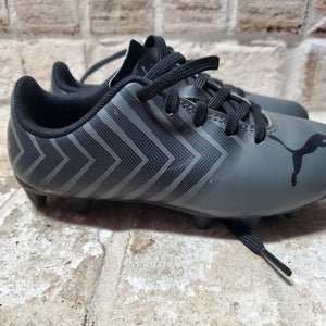 Black Kids Puma Cleats (Used)