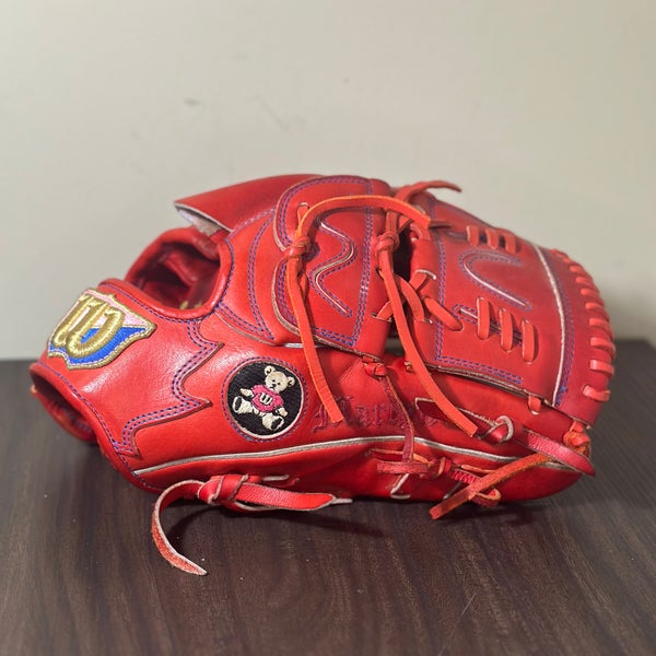 Custom Japanese Wilson staff 12.25” baseball pitcher glove red