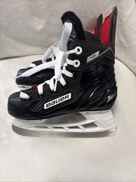 Youth Junior Size 12 Bauer NS Ice Hockey Skates