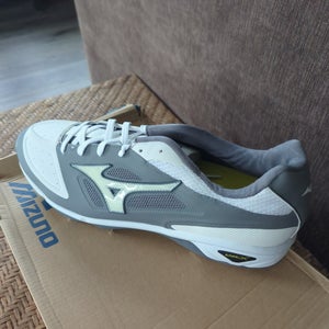 Gray Men's Size 13.0 (W 14.0) Adult Mizuno Low Top Metal (New)