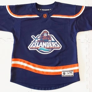 NHL Official New York Islanders Hockey Jersey Fisherman Wave Barzal 13 Youth L/XL