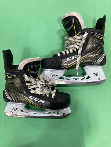 Senior CCM Tacks 9060 Hockey Skates Extra Wide Width 8 (Used)