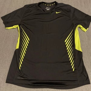 Nike Men Large Black Dri Fit Workout Shirt Swoosh Logo Lightweight Oregon Ducks
