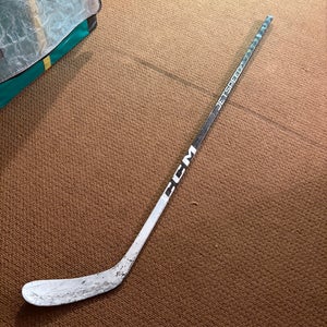 Senior CCM Right Handed JetSpeed FT5 Pro P28  (Used)