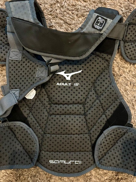 Mizuno Samurai Adult Catcher’s Chest Protector & Leg Guards