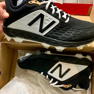 NIB New Balance 3000v4 TPU Molded Cleats