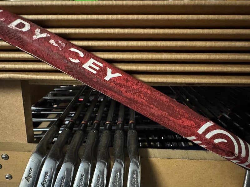 Odyssey White Hot XG 1 35 inch Blade Putter 0705 SidelineSwap Buy odyssey-white-hot-xg-1-35-inch-blade-putter-0705-sidelineswap-buy