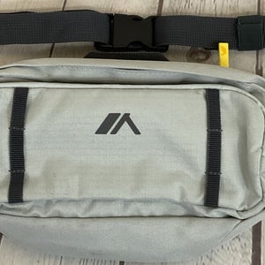 Quest Swift Waistpack Adjustable Waist Belt With Buckle Release Zippered Pockets