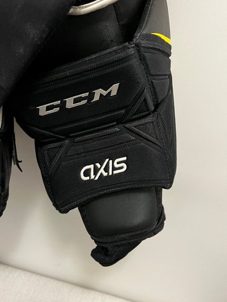 CCM Axis Pro Chest Protector - Senior Large