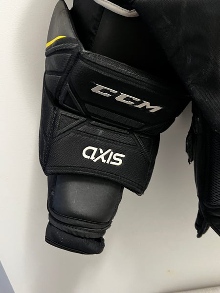 CCM Axis Pro Chest Protector - Senior Large