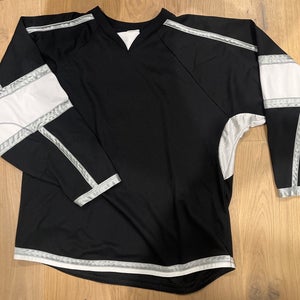 LA KINGS Style Hockey Jersey XL Sewn #8 Doughty CoolHockey
