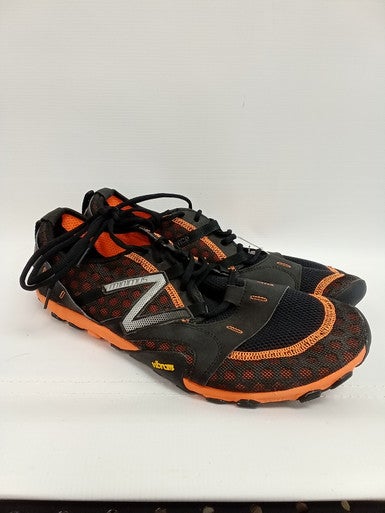 Used New Balance Senior 13 Indoor Soccer Turf Shoes 11862-s000077634