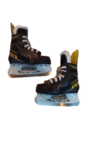 Used Ccm Super Tacks 9350 Youth 06.0 Ice Hockey Skates