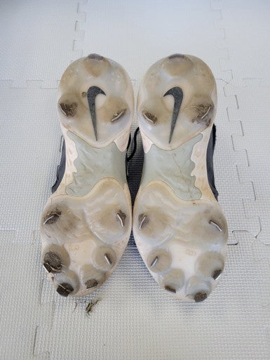 Used Nike React Metal Cleats Senior 9 Baseball And Softball Cleats 11617-s000300443