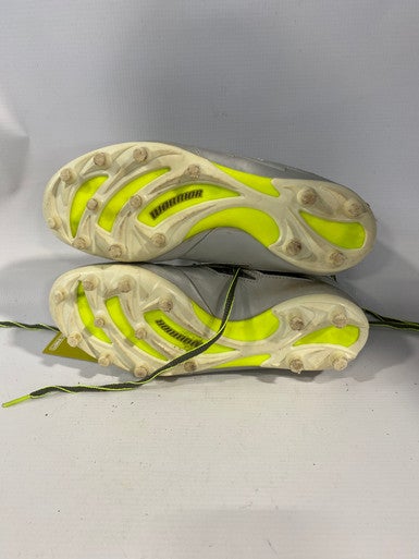 Used Warrior Youth 06.0 Lacrosse Cleats 11825-s000021789