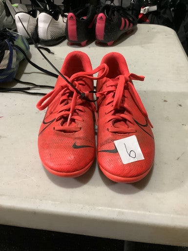 Used Nike Youth 06.0 Cleat Soccer Outdoor Cleats