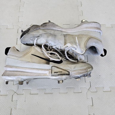 Used Nike Bb Metal Cleats Senior 11.5 Baseball And Softball Cleats 11617-s000306556