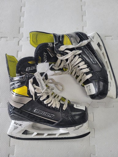 Used Bauer Ignite Pro Senior 7 Ice Hockey Skates 11617-s000308030