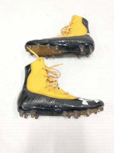 Used Under Armour Senior 10 Football Cleats
