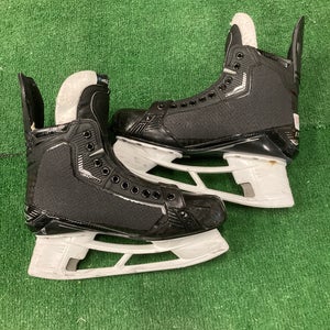 Bauer Supreme Mach Pro Stock 10.75 (used)