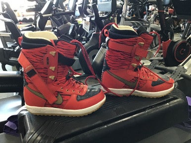 Used Nike Snowshoes Mens Red 25" 11614-s000203125