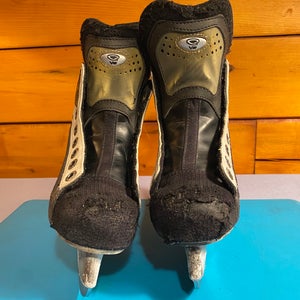 Nike Quest V-8 Regular Width 11 (Used) Kids Hockey Skates