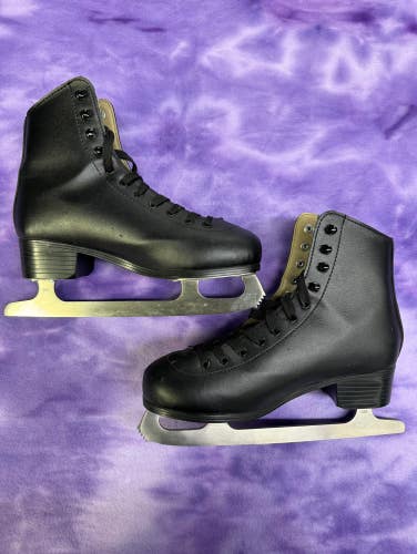 Black American Figure Skates Adult 8 (Used)