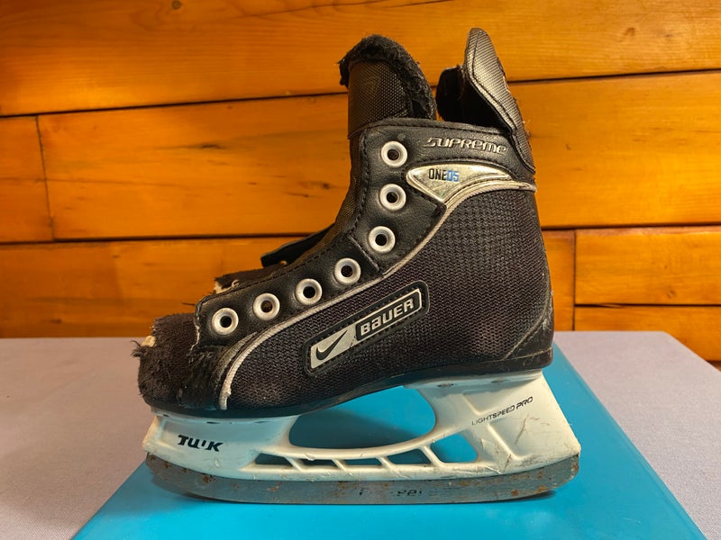 Bauer Supreme One05 Regular Width 11 (Used) Kids Hockey Skates