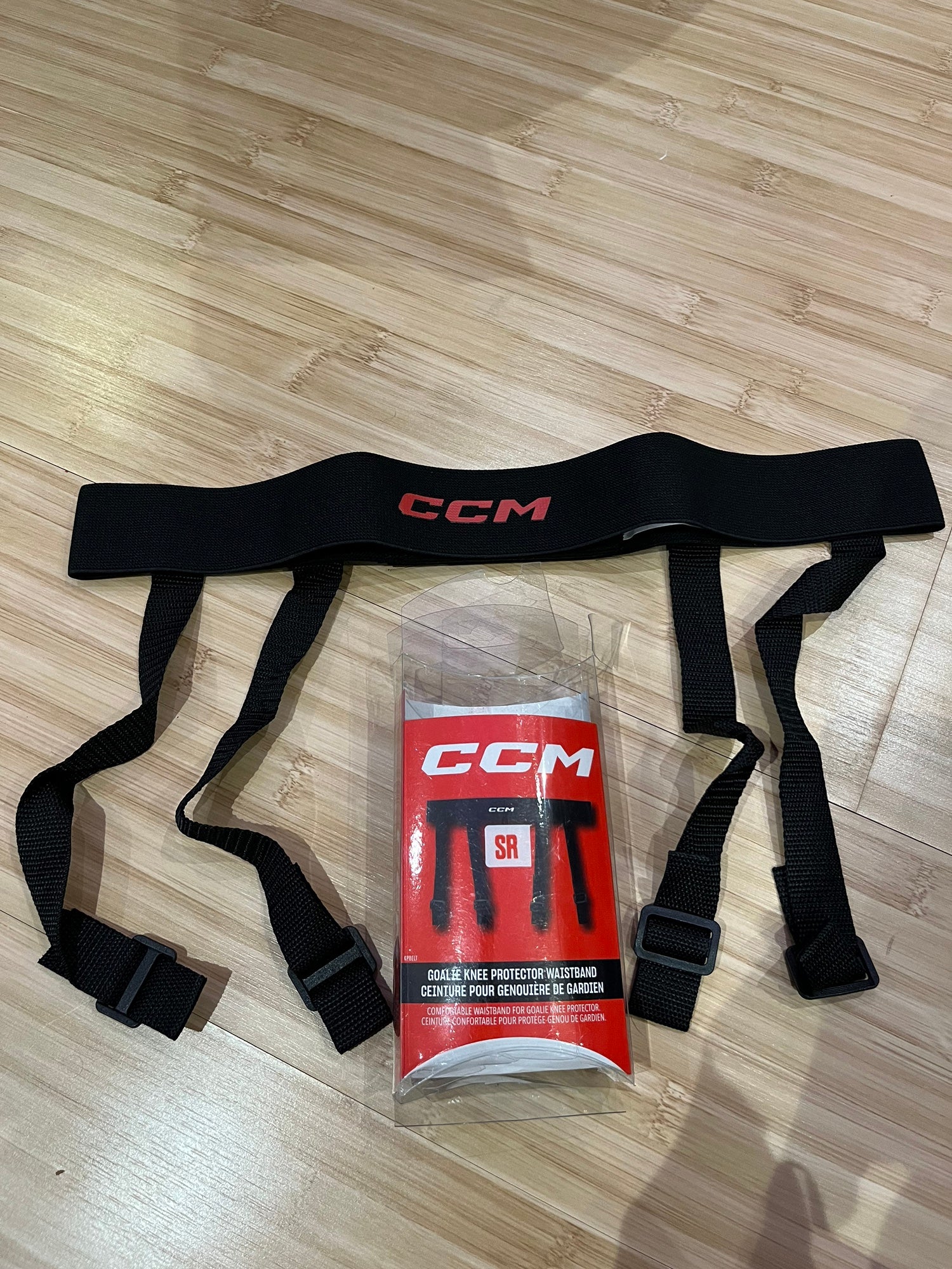 ccm goalie garter belt CCM Garterbelt Sr main image 1