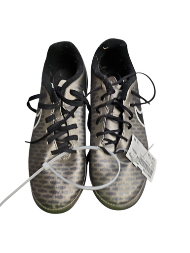 Used Nike Soccer Cleats Grey Junior 04 11617-s000315700