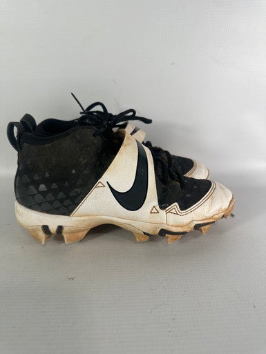 Used Nike Fast Flex Junior 04.5 Baseball And Softball Cleats 11834-s000022142