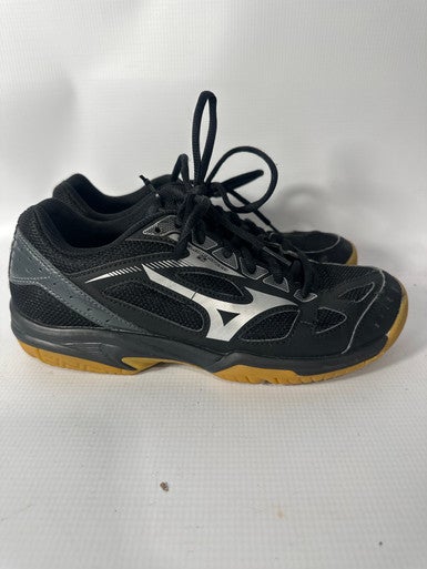 Used Mizuno Senior 8.5 Volleyball Shoes 11834-s000014274