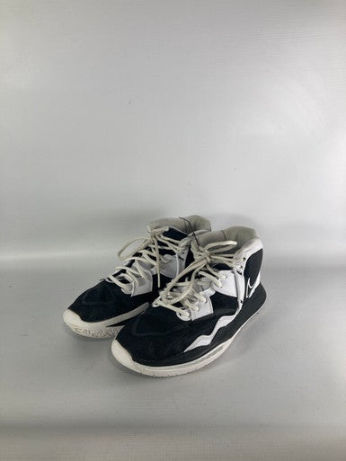Used Nike Senior 9.5 Basketball Shoes 11834-s000023573