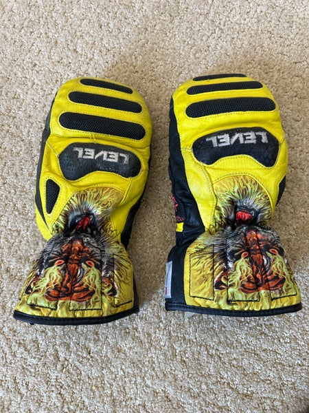 Level Jr race mittens
