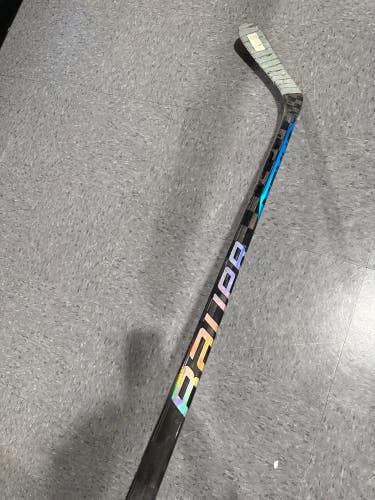 Intermediate Bauer Nexus Sync Hockey Stick Left Hand P92 (Used)