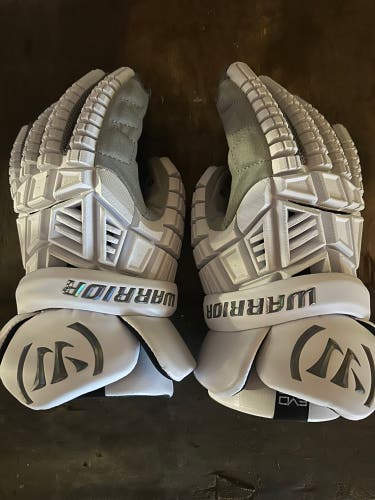 evo v gloves trade