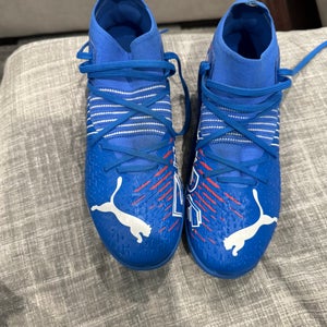 Blue Men's Size M 7.0 (W 8.0) Puma Future (Used)