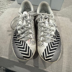 White Men's Size M 4.5 (W 5.5) Nike (Used)
