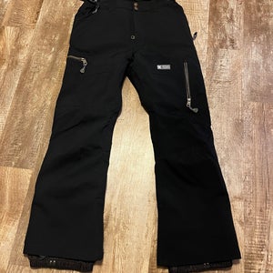 DC Code Snowboard Pants - Men’s Medium