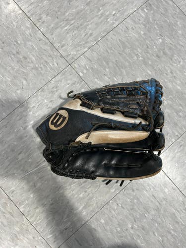 Wilson A2000 Right Hand Throw Softball Glove 12.5" (Used)