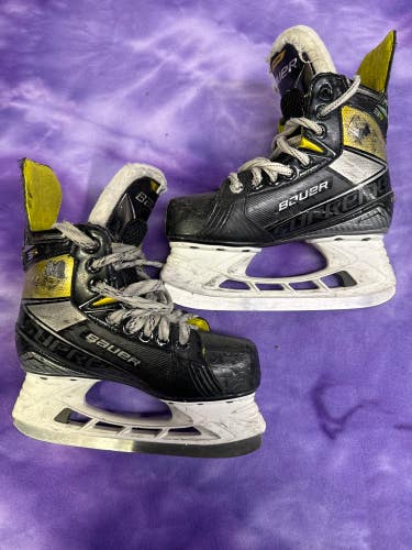 Junior Bauer Supreme 3S Hockey Skates Regular Width Size 3 (Used)