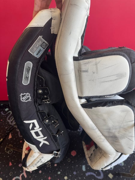35"  Reebok 8k (Used)