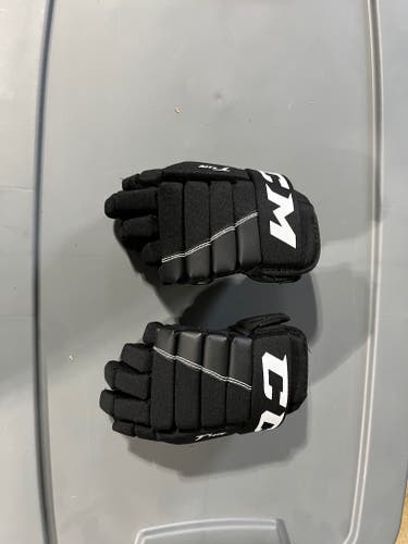 CCM Gloves 10" (Used)