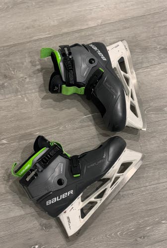 2023 Bauer Konekt Regular Width 8 (Used)