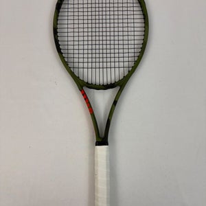 Wilson Blade 98L Camo Edition, 4 3/8 Very Good Condition